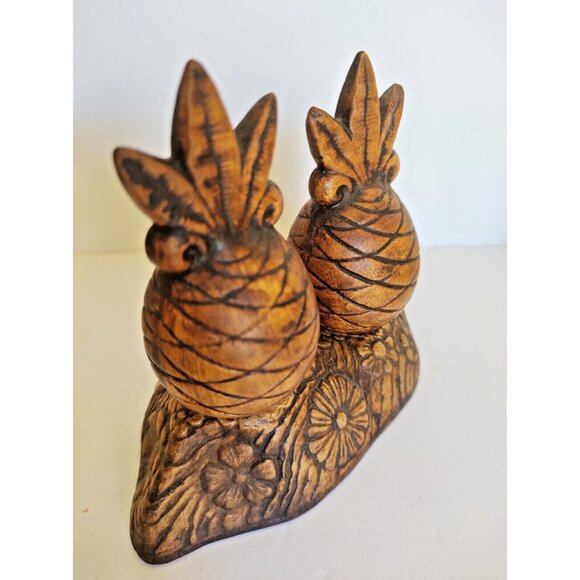 Treasure Craft Souvenir Pineapples Salt and Pepper Shaker Set - Picture 3 of 10
